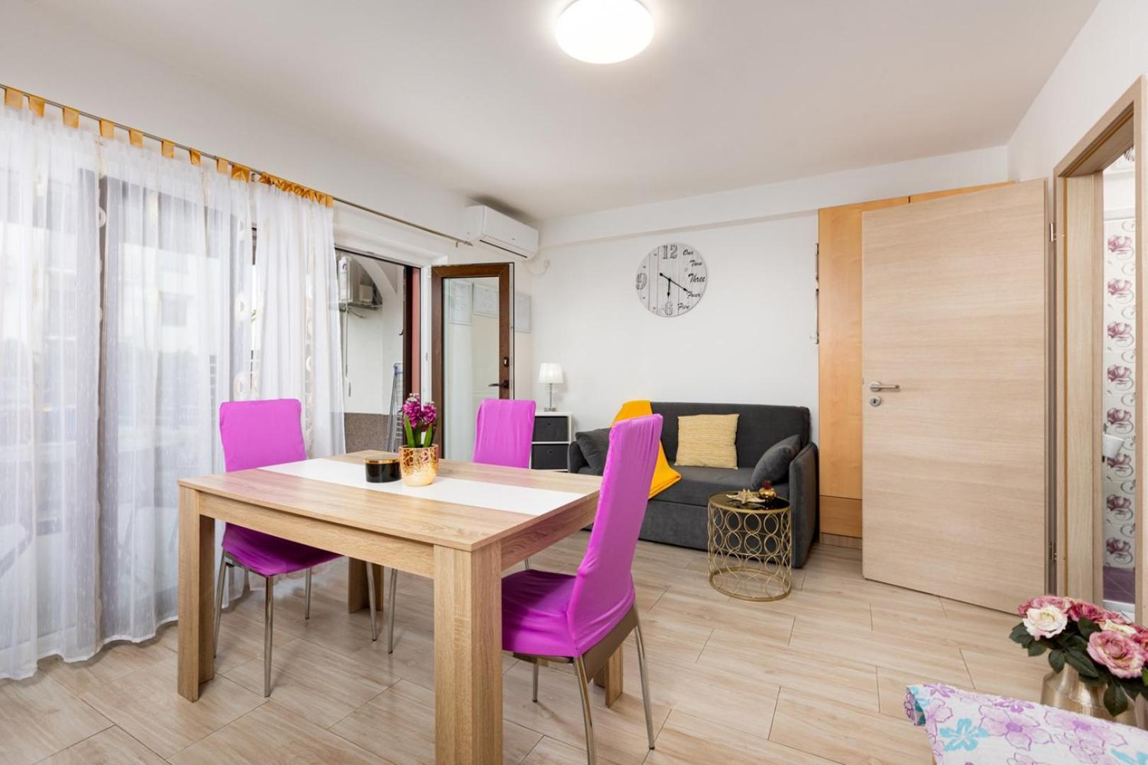 Apartments Tea Малинска Экстерьер фото