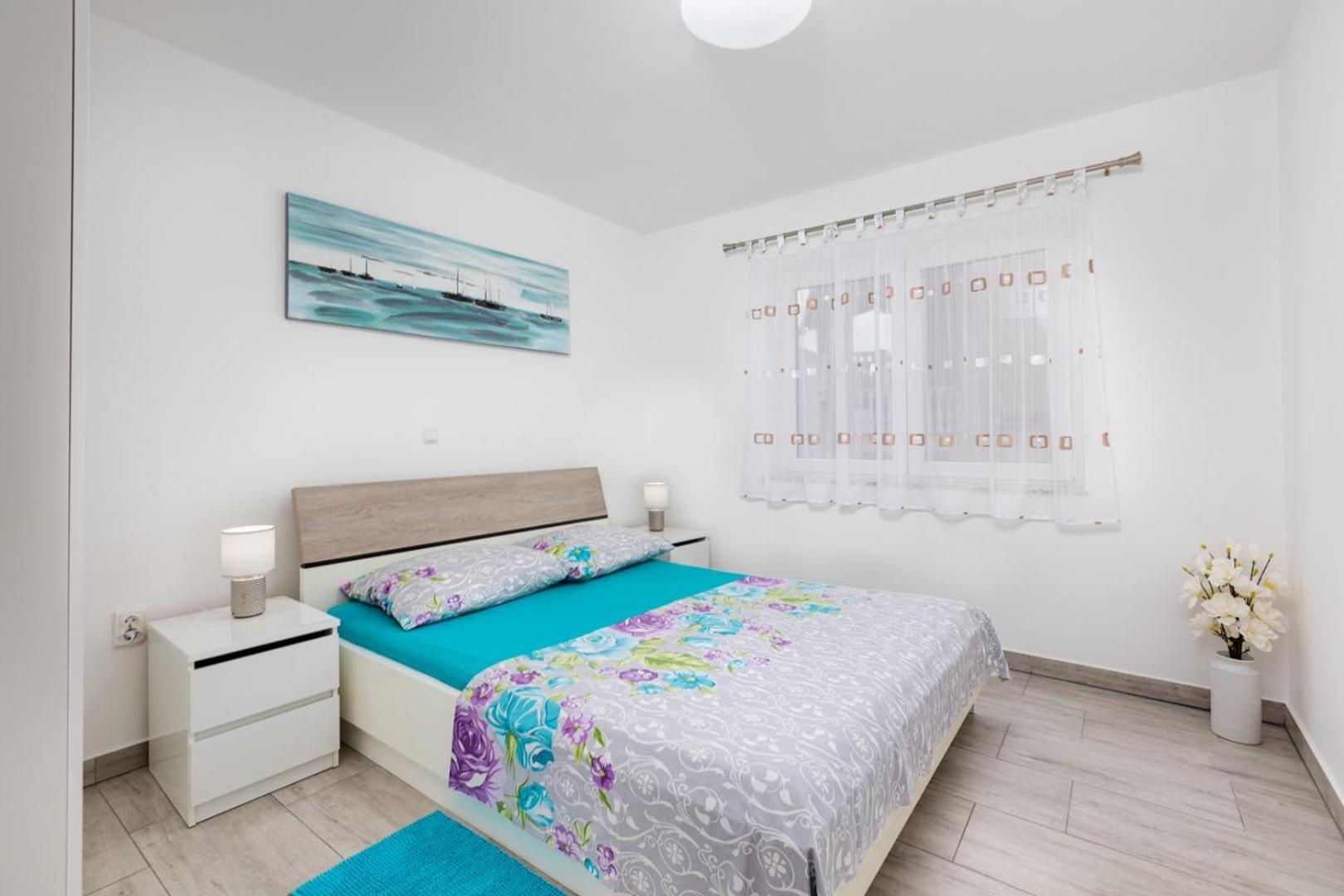 Apartments Tea Малинска Экстерьер фото